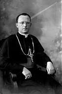 Bischof Josef Gargitter, Sitzbild. 