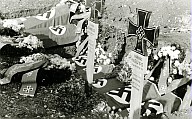 Die Gräber zweier Wehrmachtsoldaten 