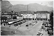 Veduta panoramica della piazza