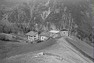 Maso Maur con prato circostante