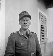 Un sottoufficiale dell'aeronautica militare tedesca