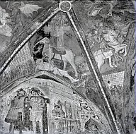 Chiostro del duomo, affreschi nella terza arcata: "Eleazar pestato a morte dall'elefante ferito" e "Ecce Homo".